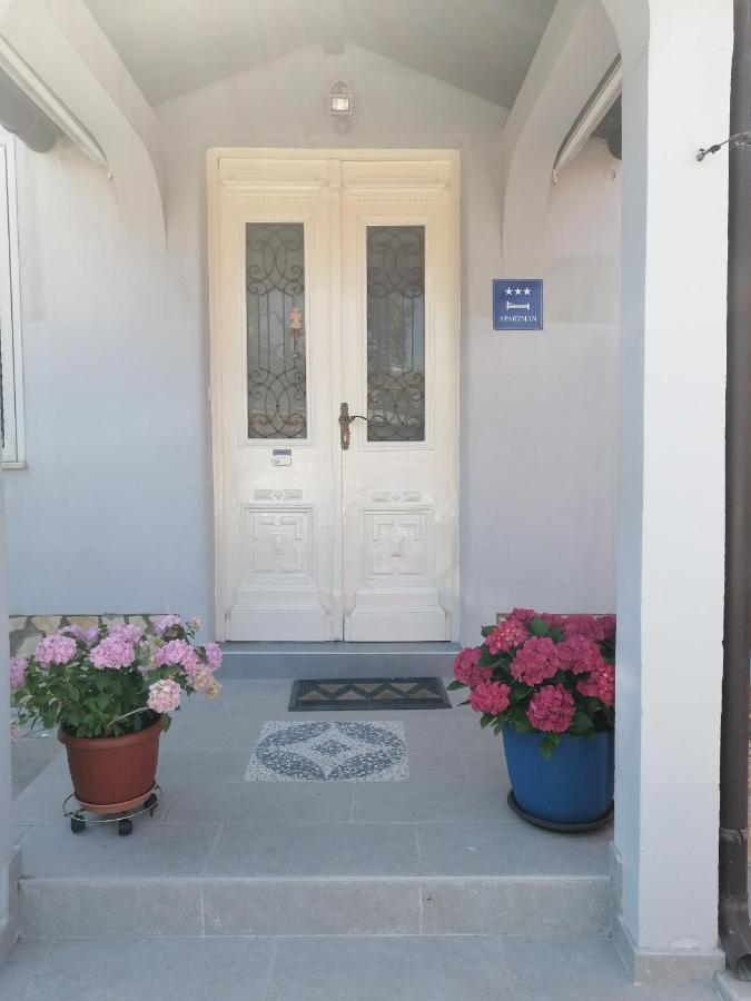 Apartman Antonija Pula Exterior foto